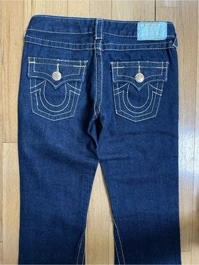 Women’s True Religion Dark Indigo Joey Flare Jeans W/ Gold Contrast Stitching 25
